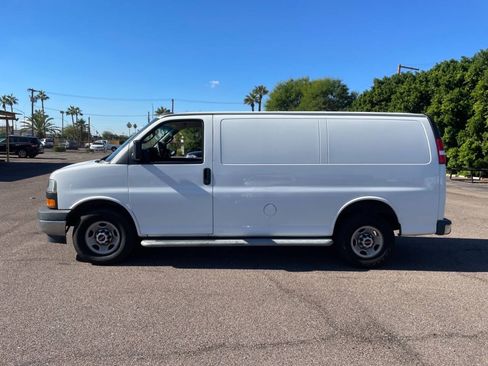 Used 2019 GMC Savana 2500 w/ Driver Convenience Package RWD image 6