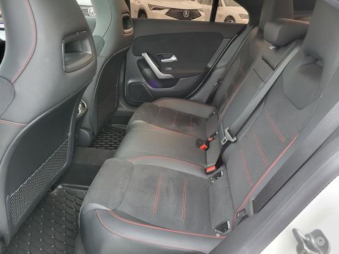 Used 2023 Mercedes-Benz CLA 250 image 11