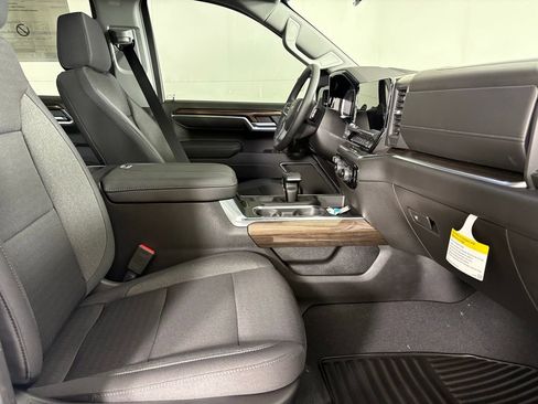 New 2026 Chevrolet Silverado 1500 RST w/ Z71 Off-Road Package AWD/4WD image 15