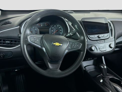 Used 2019 Chevrolet Malibu LS FWD image 18