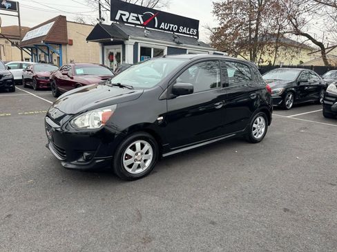 Used 2014 Mitsubishi Mirage ES image 1