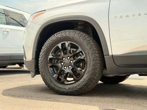 Used 2020 Chevrolet Traverse LT FWD image 43