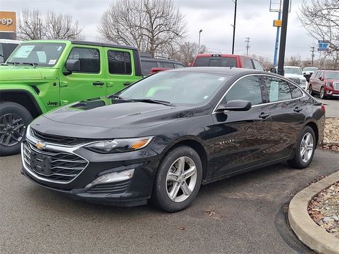 Used 2023 Chevrolet Malibu LT image 3