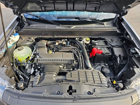 New 2026 Ford Maverick XL image 9