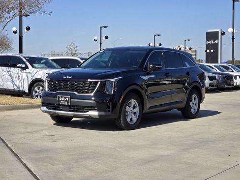 New 2026 Kia Sorento LX FWD image 2