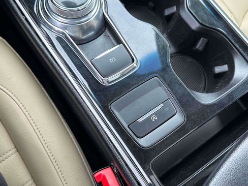 Used 2019 Ford Edge SEL w/ Equipment Group 201A image 32