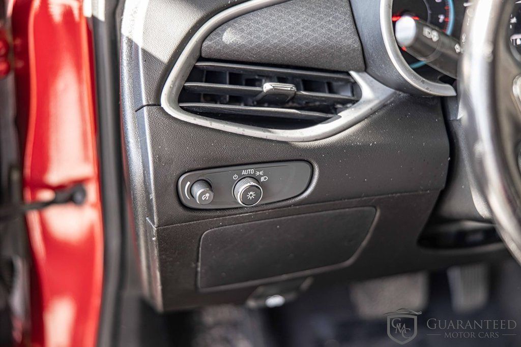 Used 2021 Chevrolet Malibu RS FWD image 19