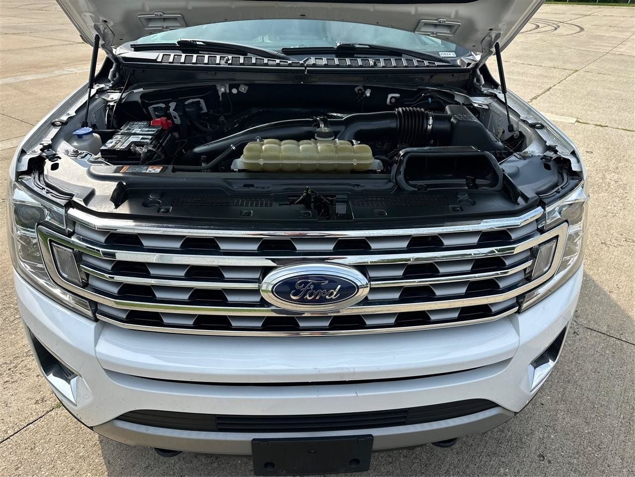Used 2020 Ford Expedition Limited AWD/4WD image 11