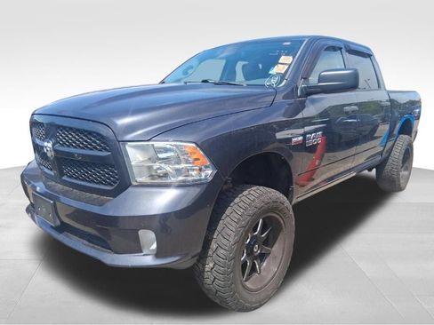 Used 2015 RAM 1500 Express AWD/4WD image 16