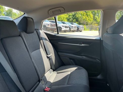 Used 2025 Toyota Camry LE FWD image 36