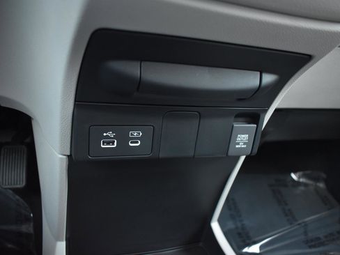Used 2025 Honda Odyssey EX-L image 11