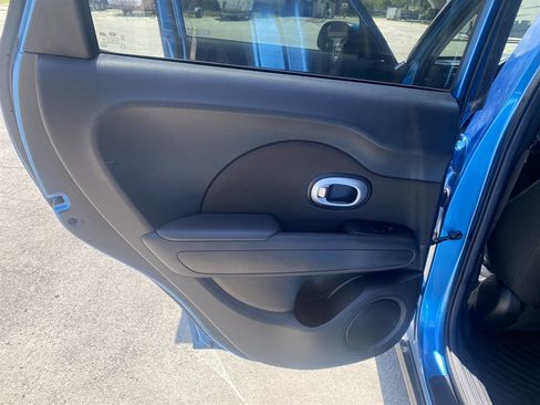 Used 2016 Kia Soul + w/ Designer's Package image 10