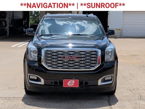 Used 2018 GMC Yukon Denali w/ Denali Ultimate Package AWD/4WD image 2