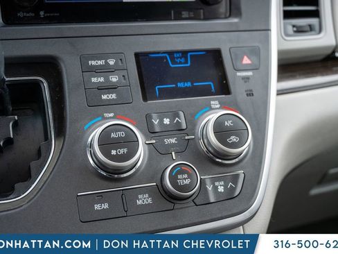 Used 2015 Toyota Sienna XLE w/ XLE Navigation Package image 11