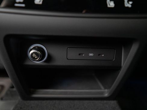 New 2025 Porsche Cayenne image 46