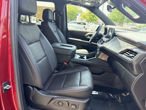 Used 2024 Chevrolet Tahoe High Country AWD/4WD image 27