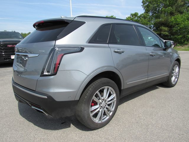 Certified 2023 Cadillac XT5 Sportv w/ Technology Package AWD/4WD image 8
