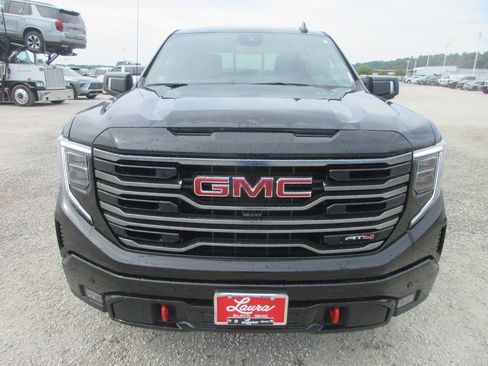 New 2026 GMC Sierra 1500 AT4 w/ AT4 Premium Package AWD/4WD image 11