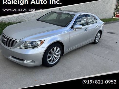 Used 2008 Lexus LS 460 RWD image 2