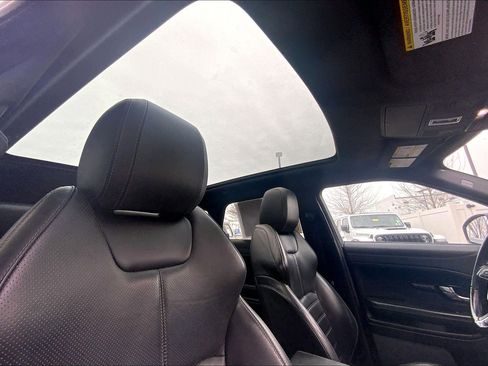 Used 2017 Land Rover Range Rover Evoque HSE Dynamic image 24