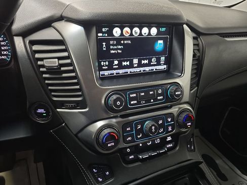 Used 2018 Chevrolet Tahoe Premier AWD/4WD image 27