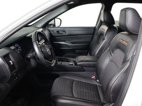 Used 2025 Nissan Pathfinder Rock Creek AWD/4WD image 14