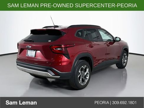 Used 2025 Chevrolet Trax LT w/ Driver Confidence Package FWD image 7
