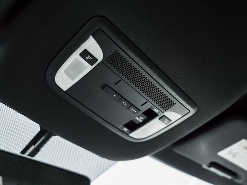 Used 2017 Acura NSX image 69