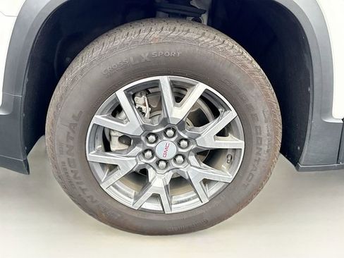 Used 2023 GMC Acadia SLT image 33