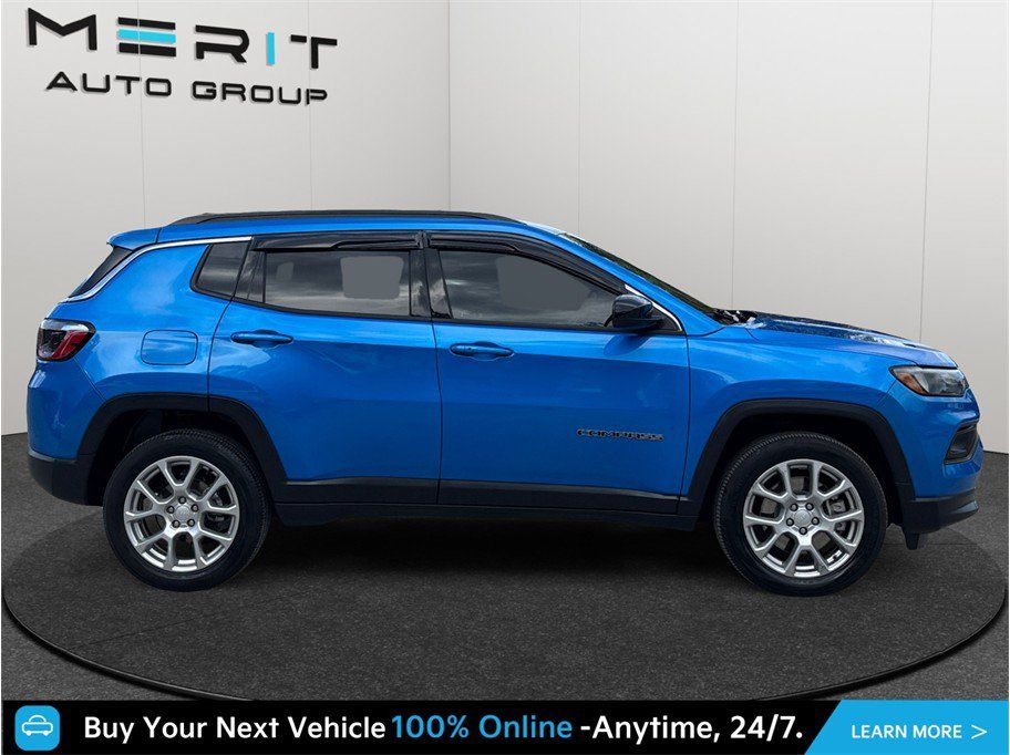 Used 2024 Jeep Compass Latitude AWD/4WD image 10