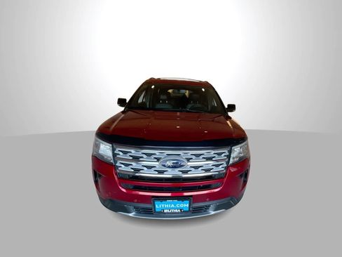 Used 2018 Ford Explorer XLT w/ Equipment Group 202A AWD/4WD image 3
