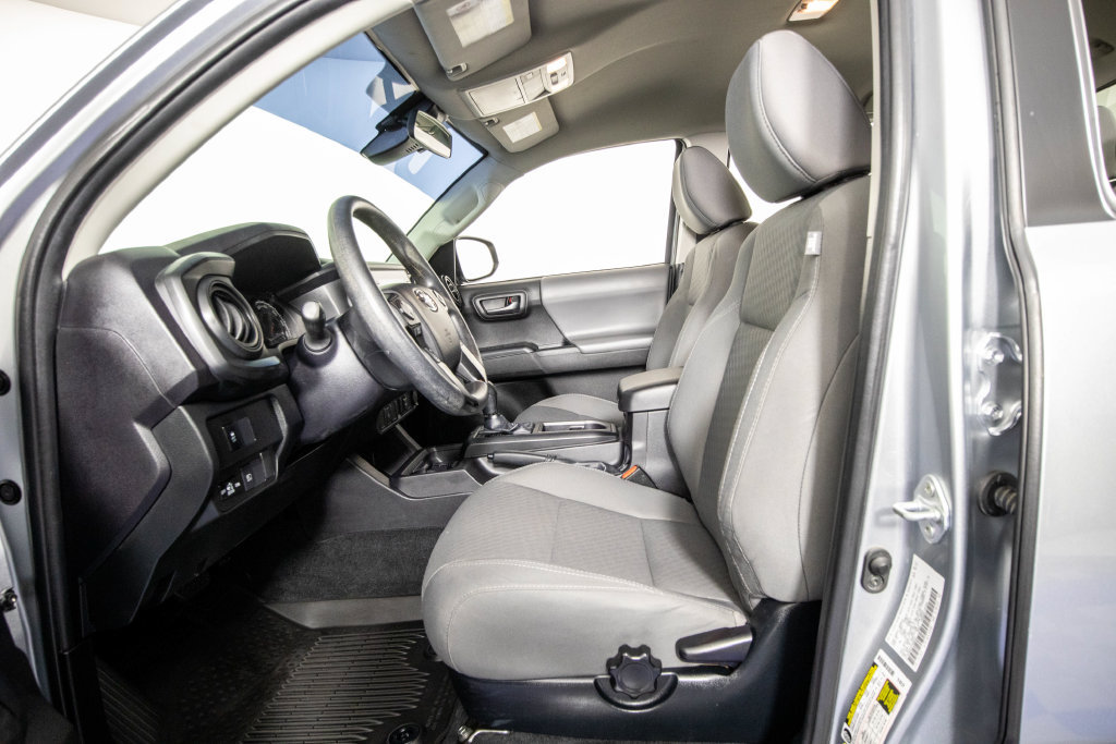Used 2022 Toyota Tacoma SR w/ SR Convenience Package RWD image 11