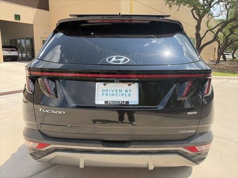 Used 2023 Hyundai Tucson Limited AWD/4WD image 3