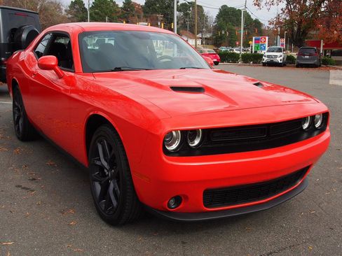 Used 2023 Dodge Challenger SXT w/ Blacktop Package image 7