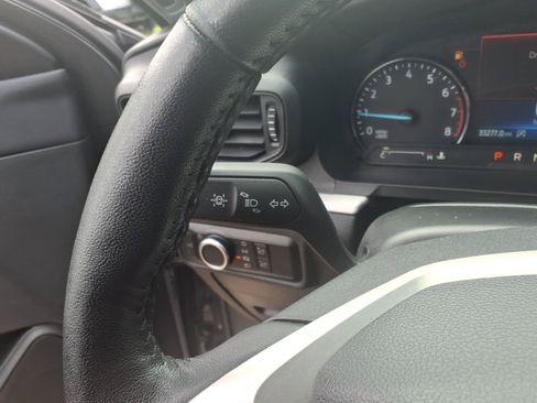 Used 2024 Ford Explorer XLT RWD image 27