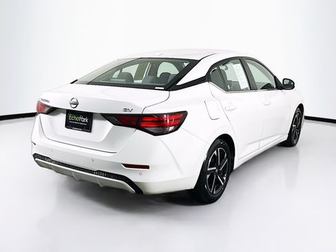 Used 2024 Nissan Sentra SV FWD image 9