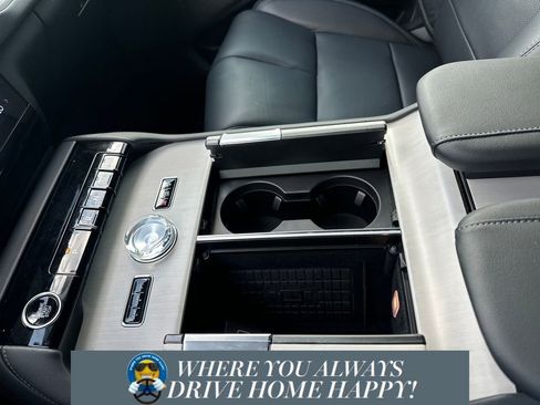 New 2025 Lincoln Navigator L Reserve w/ Jet Appearance Package image 15