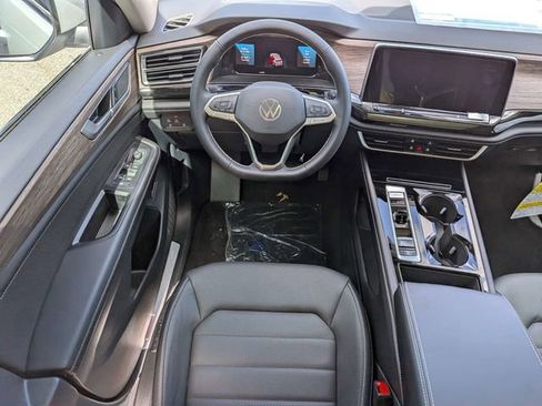 New 2026 Volkswagen Atlas SEL AWD/4WD image 17