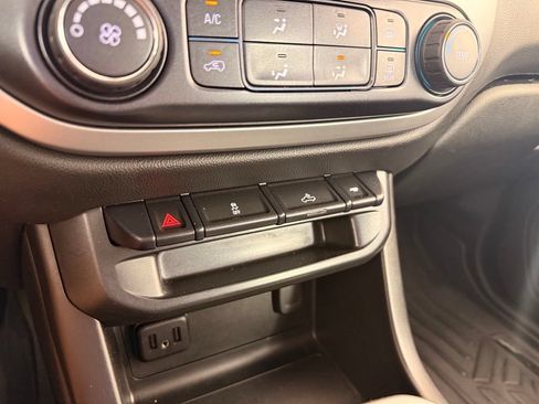Used 2020 Chevrolet Colorado LT w/ LT Convenience Package AWD/4WD image 40