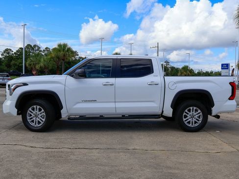 Used 2025 Toyota Tundra SR5 w/ SR5 Premium Package AWD/4WD image 27