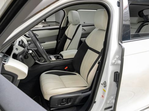 Used 2023 Land Rover Range Rover Velar R-Dynamic S image 35