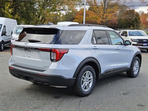 New 2026 Ford Explorer Active image 5