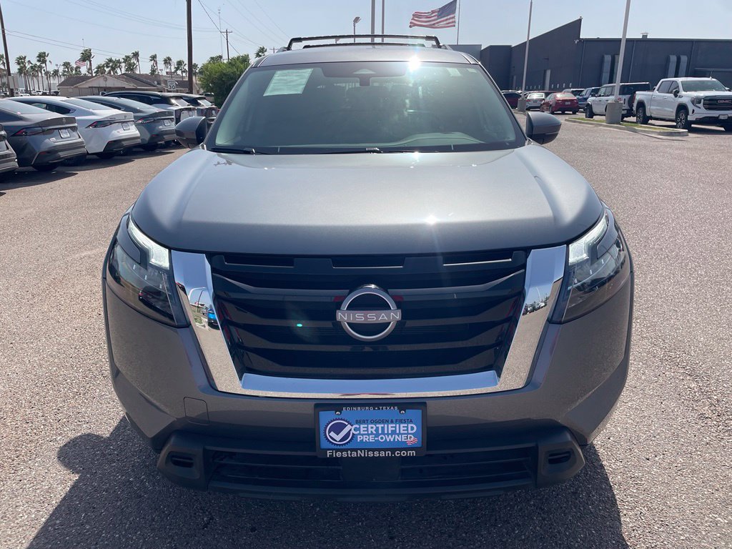 Certified 2025 Nissan Pathfinder SV FWD image 2