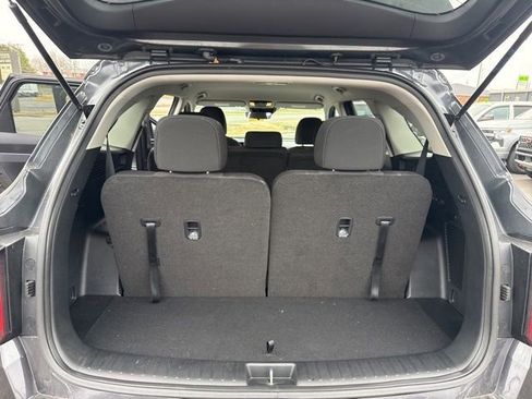 Used 2025 Kia Sorento LX image 32