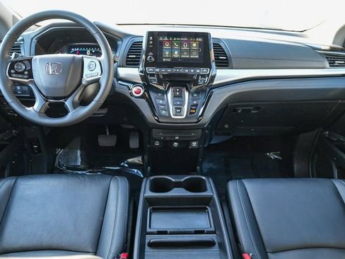 Used 2024 Honda Odyssey Touring image 13