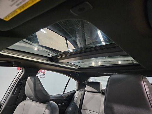 Used 2025 Toyota Camry XSE FWD image 25
