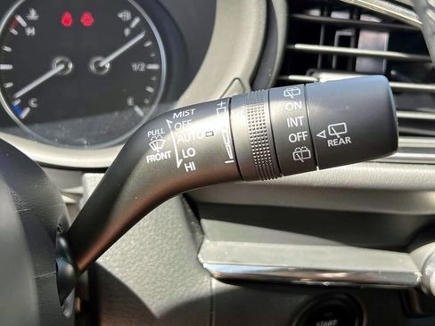 Used 2022 MAZDA CX-30 AWD 2.5 S w/ Preferred Package image 24