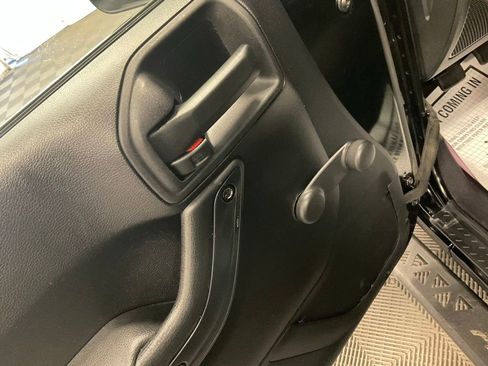 Used 2011 Jeep Wrangler Sport AWD/4WD image 12