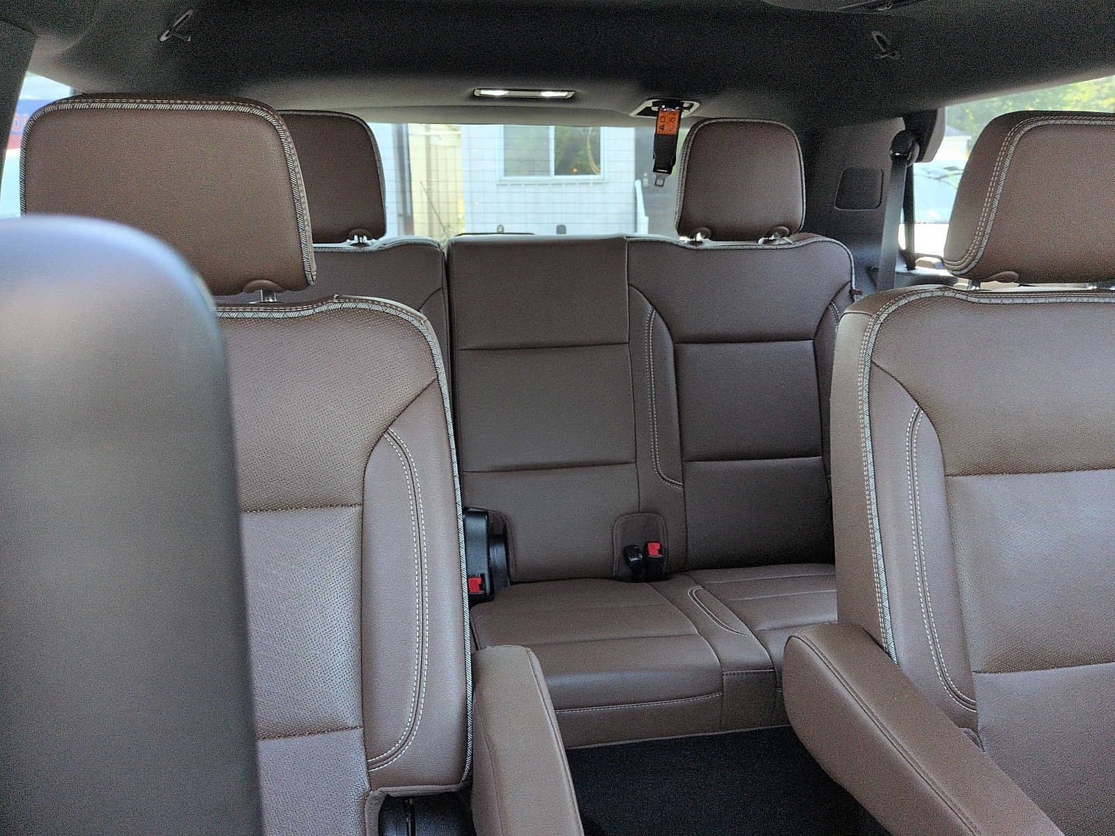 Used 2021 Chevrolet Tahoe High Country AWD/4WD image 11