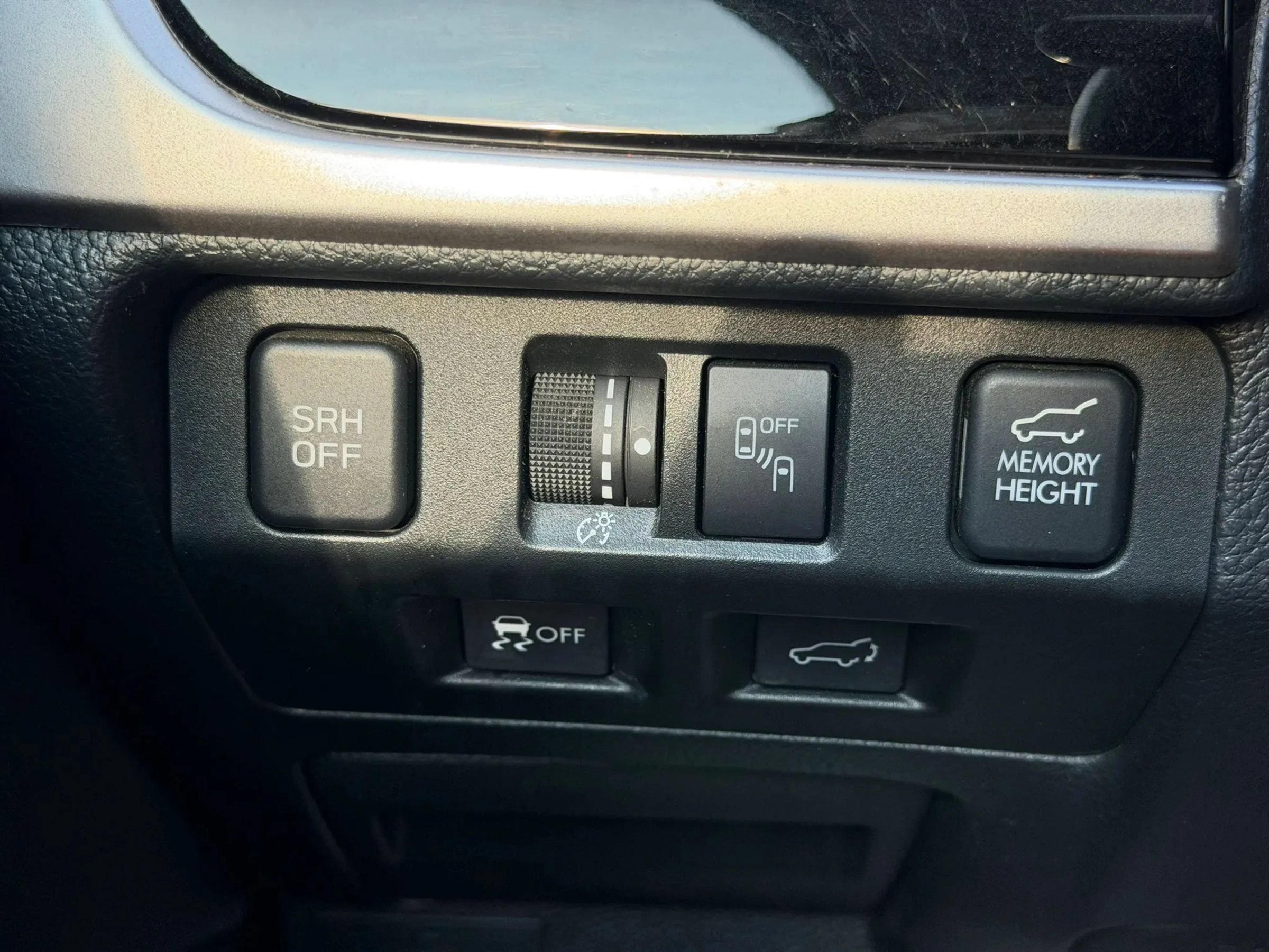 Used 2018 Subaru Forester 2.5i Touring w/ Popular Package #3B AWD/4WD image 27